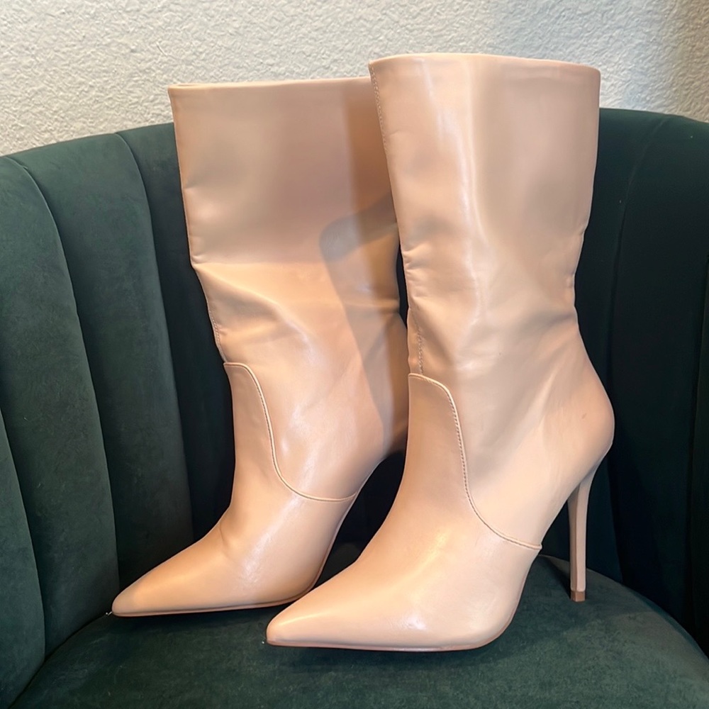 MISS LOLA Official new boots size 7.5